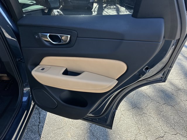 Used 2025 Volvo XC60 B5 Ultra w/ Protection Package Premier image 19