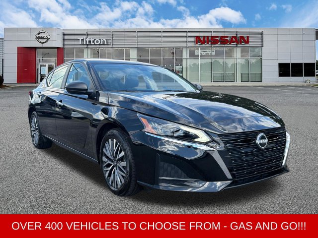 Used 2025 Nissan Altima 2.5 SV