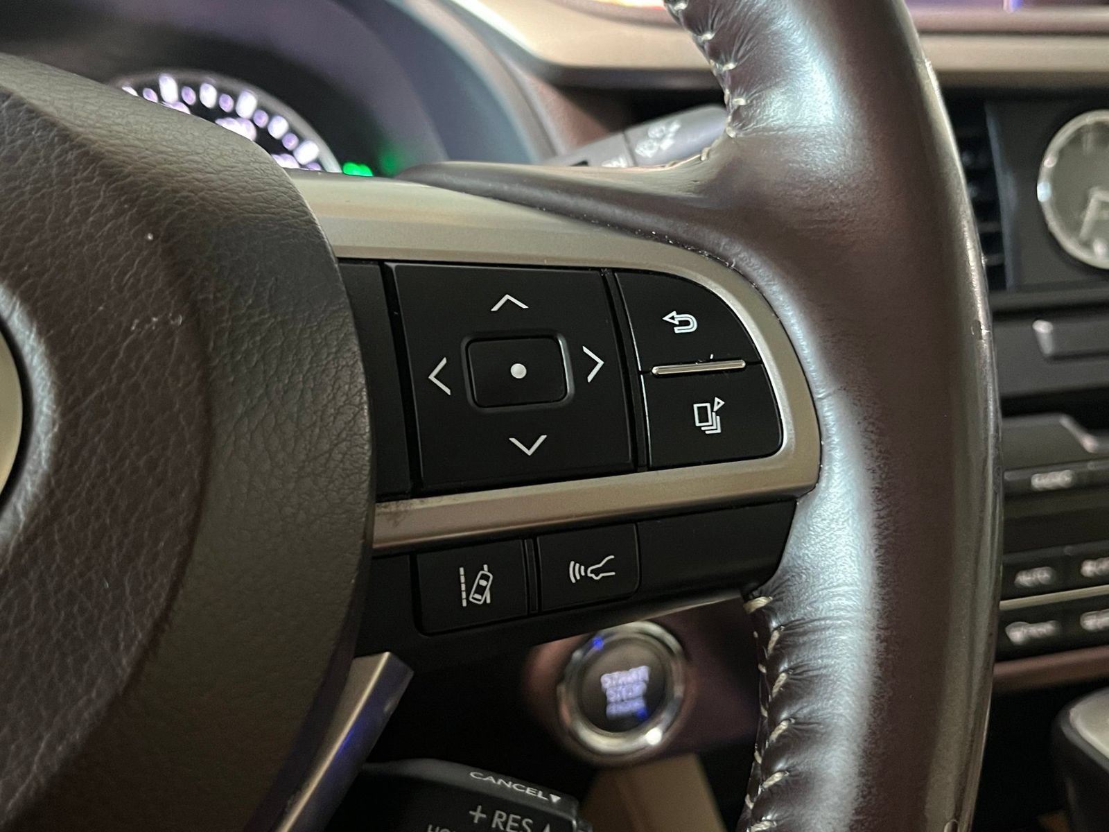 Used 2016 Lexus RX 350 AWD w/ Premium Package image 30