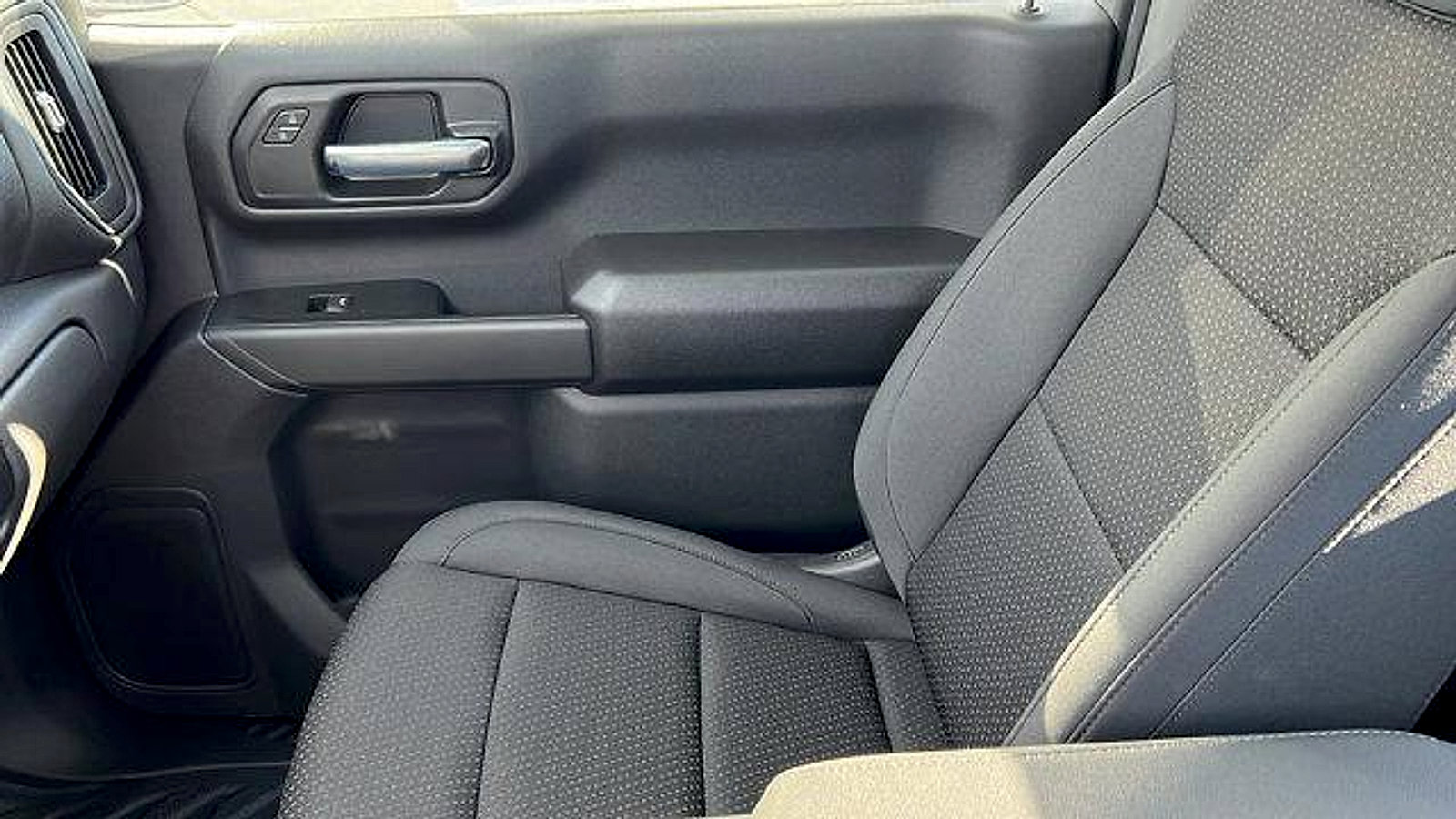 New 2026 Chevrolet Silverado 1500 W/T image 18