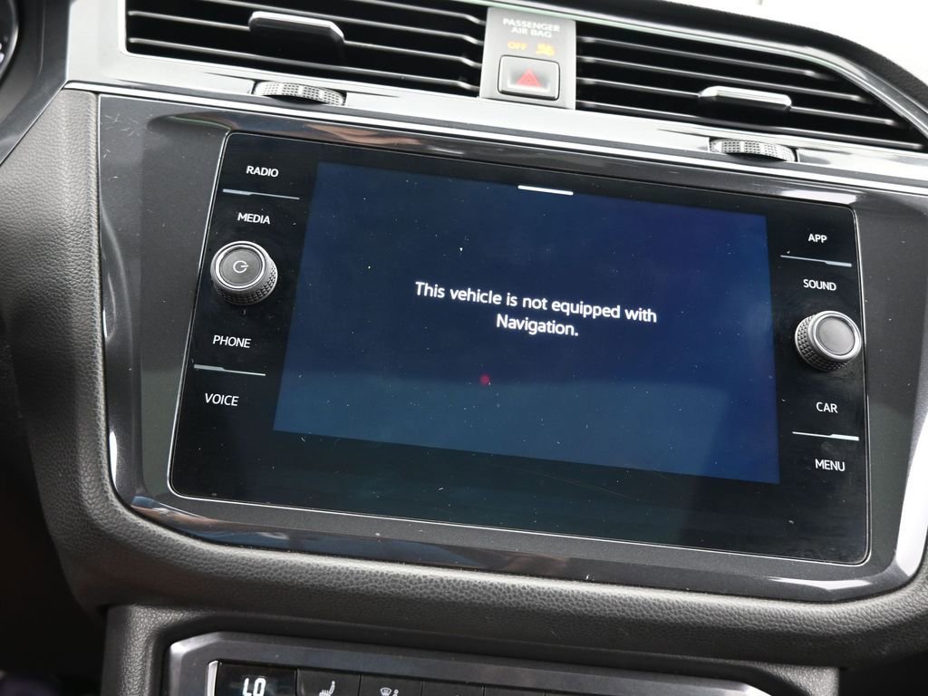 Used 2021 Volkswagen Tiguan SE R-Line image 20