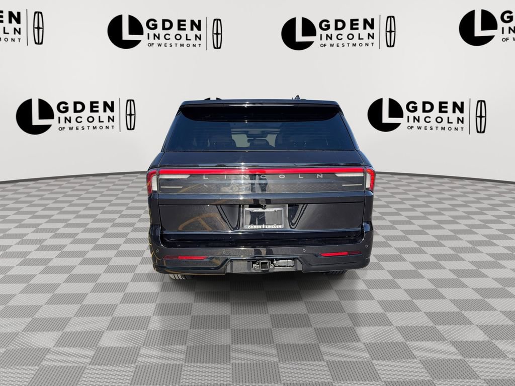 Certified 2025 Lincoln Navigator Reserve AWD/4WD image 7
