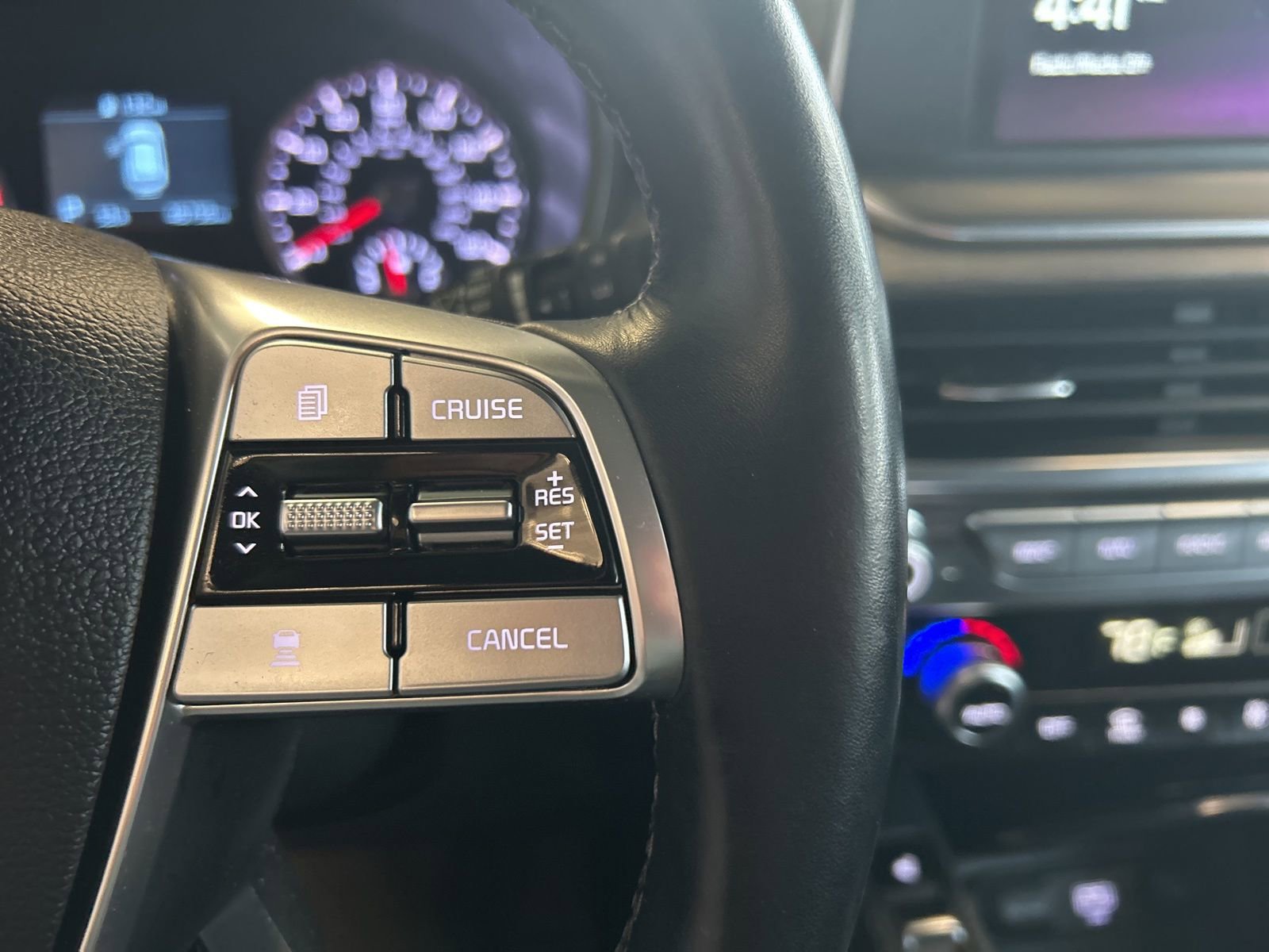 Used 2022 Kia Telluride EX image 25