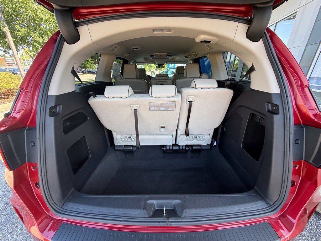 Used 2026 Honda Odyssey Touring image 32
