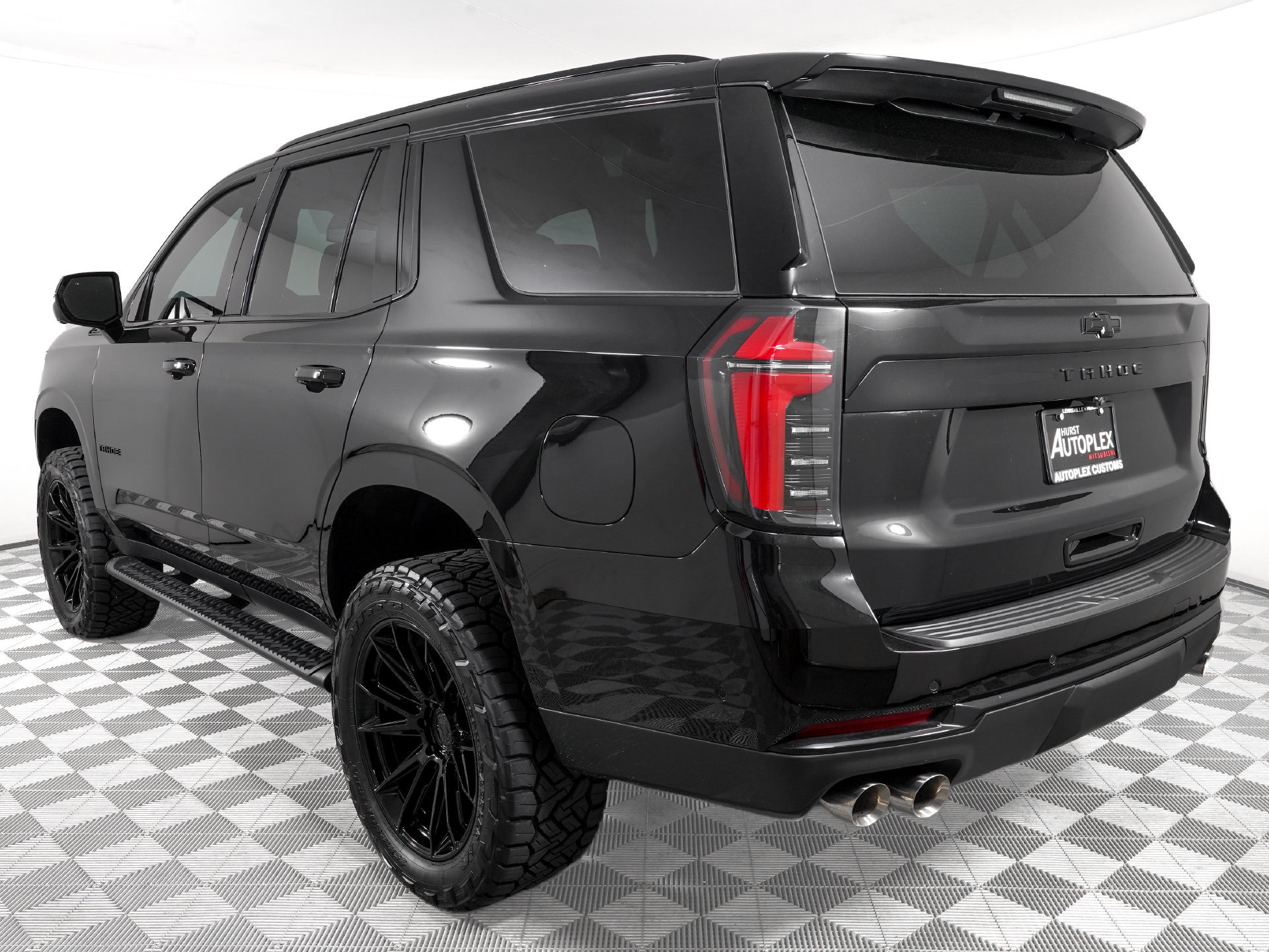 Used 2026 Chevrolet Tahoe Z71 AWD/4WD image 8