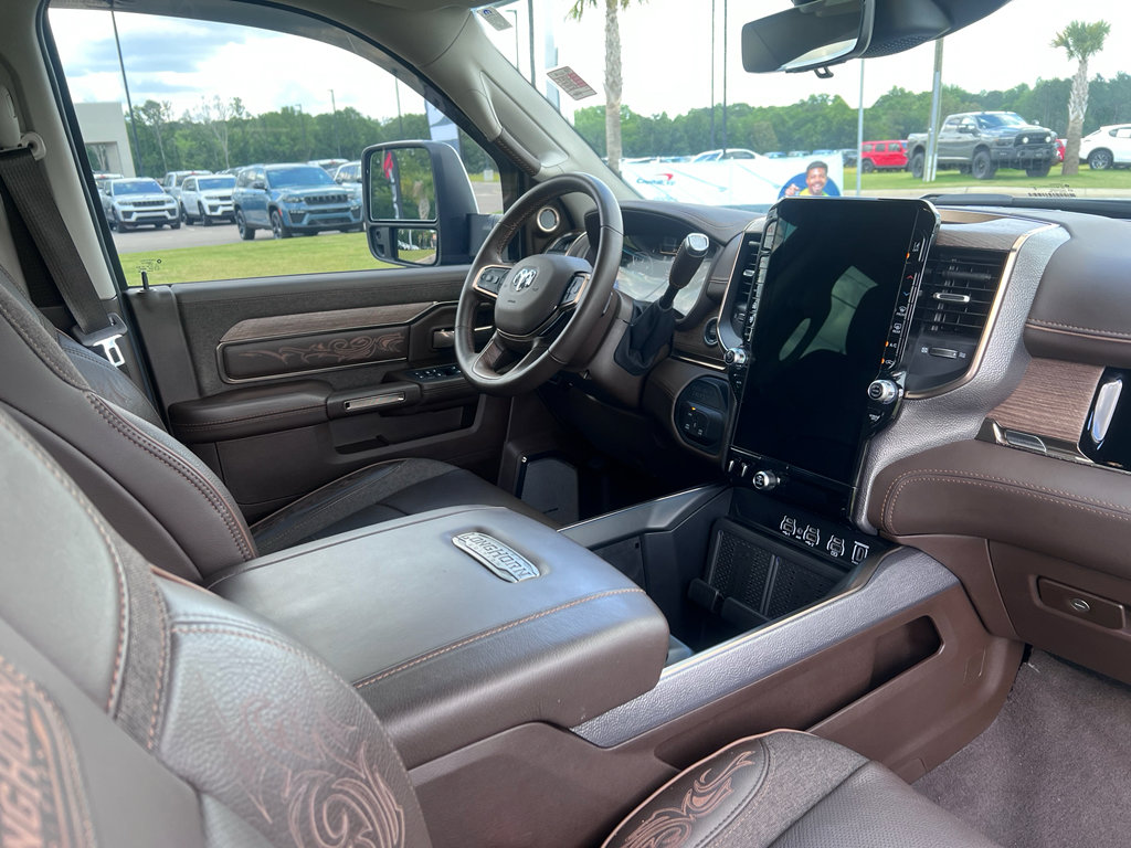 Certified 2025 RAM 2500 Limited AWD/4WD image 12