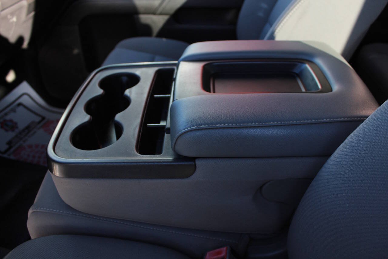 Used 2015 Chevrolet Silverado 2500 W/T AWD/4WD image 12