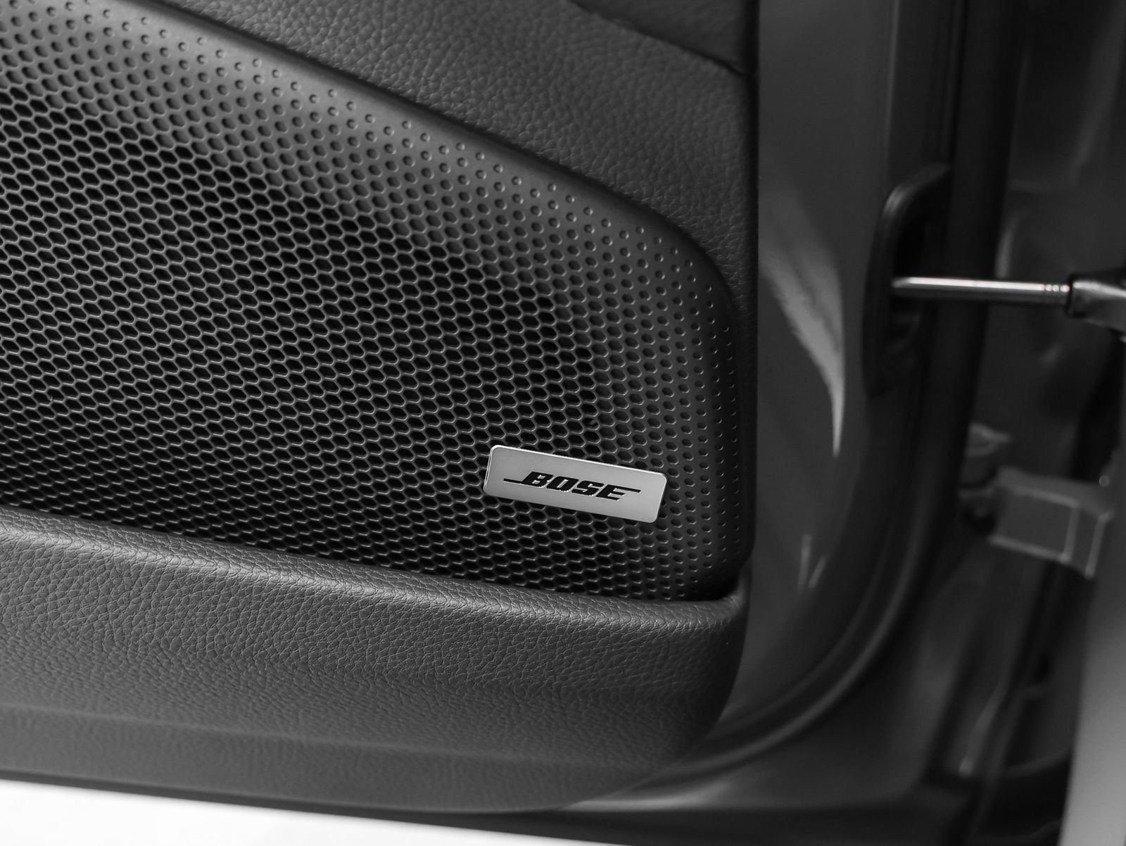 New 2026 Porsche Panamera 4 AWD/4WD image 38