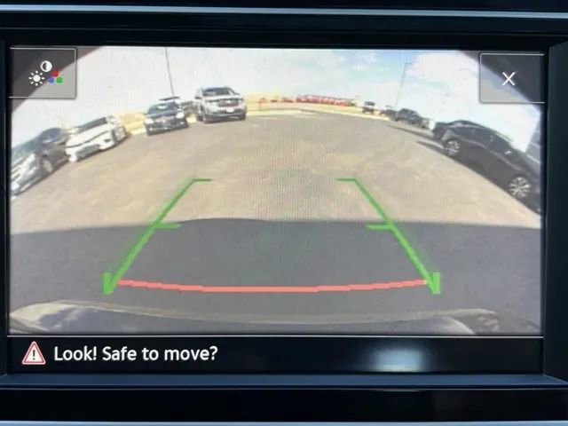 Used 2020 Volkswagen Jetta R-Line w/ R-Line Cold Weather Package FWD image 39