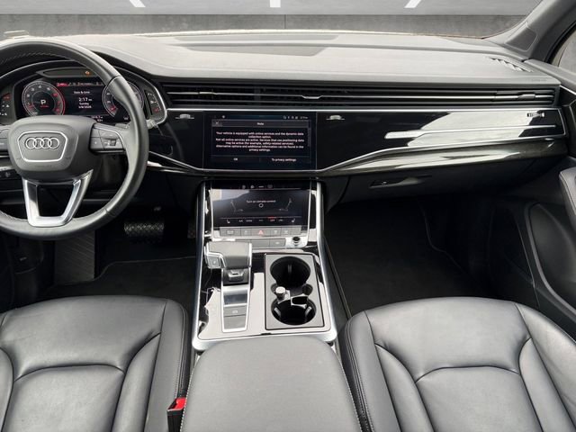 Used 2025 Audi Q7 3.0T Premium Plus image 3