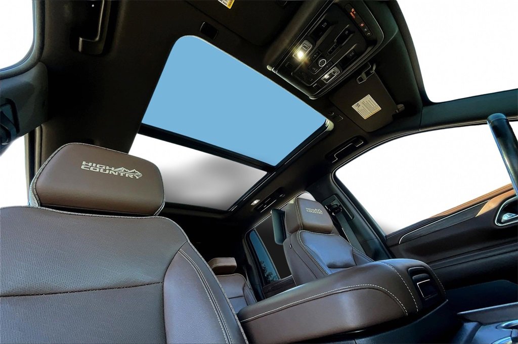 Used 2021 Chevrolet Suburban High Country image 17