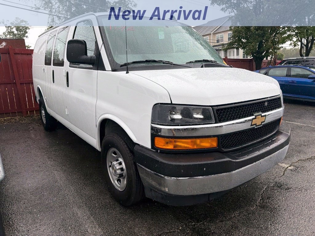 Certified 2025 Chevrolet Express 2500 w/ Driver Convenience Package RWD image 2