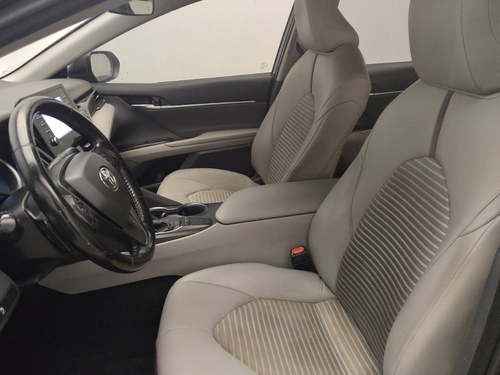 Used 2022 Toyota Camry SE image 17