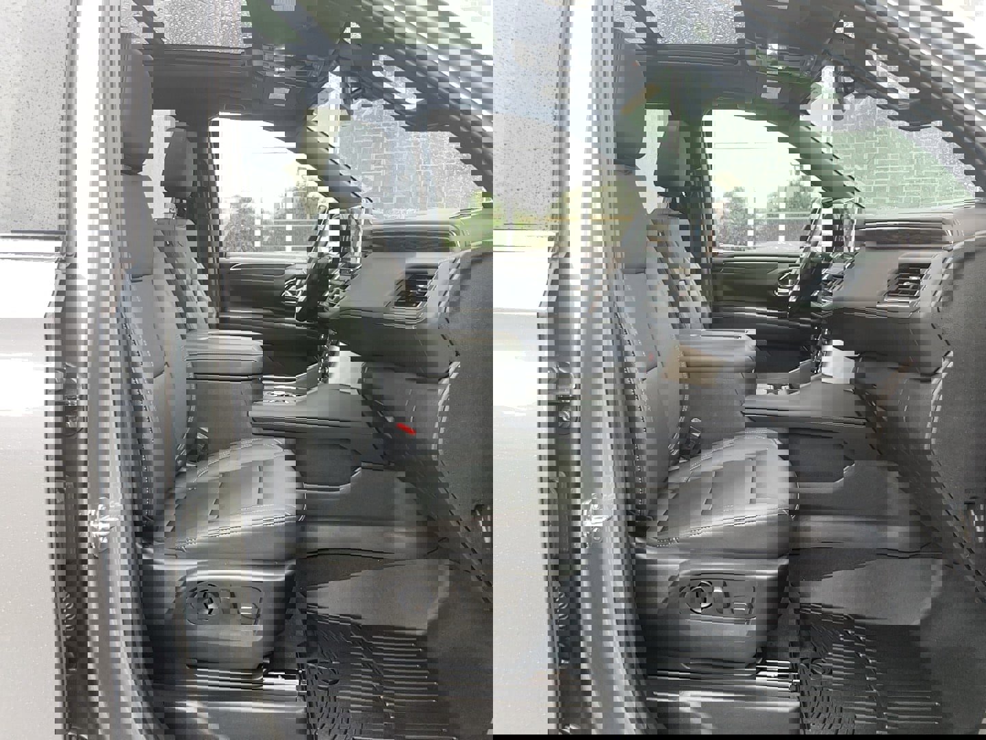 Used 2021 Chevrolet Tahoe LT image 30