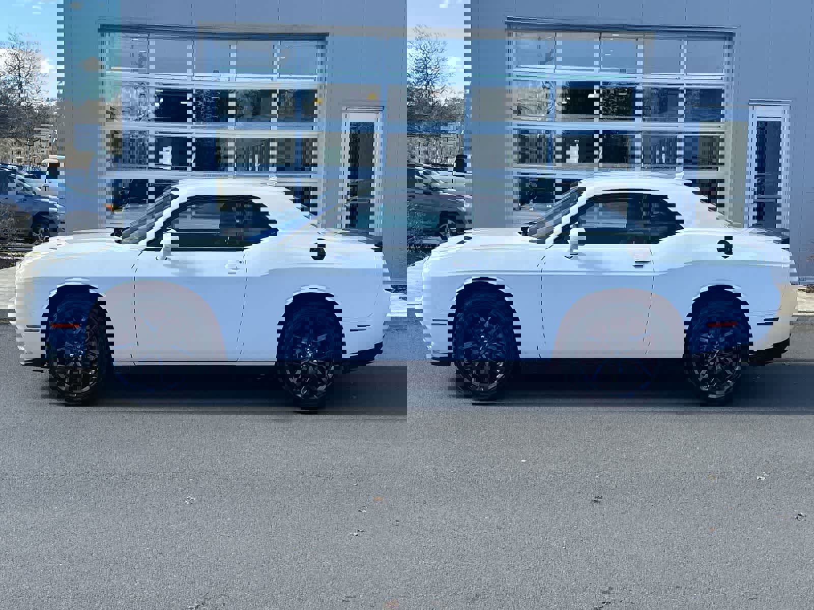 Certified 2023 Dodge Challenger SXT w/ Plus Package image 2