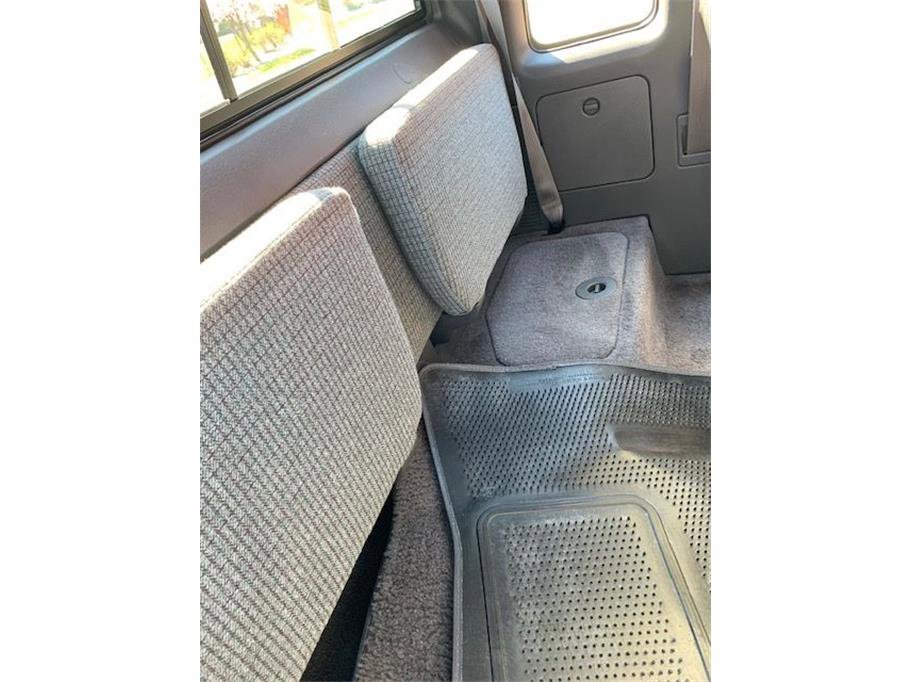 Used 1990 Toyota Pickup Deluxe image 15