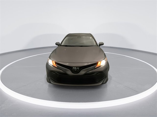Used 2020 Toyota Camry LE image 7