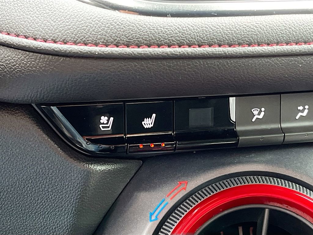 Used 2023 Chevrolet Blazer RS w/ Driver Confidence II Package image 21