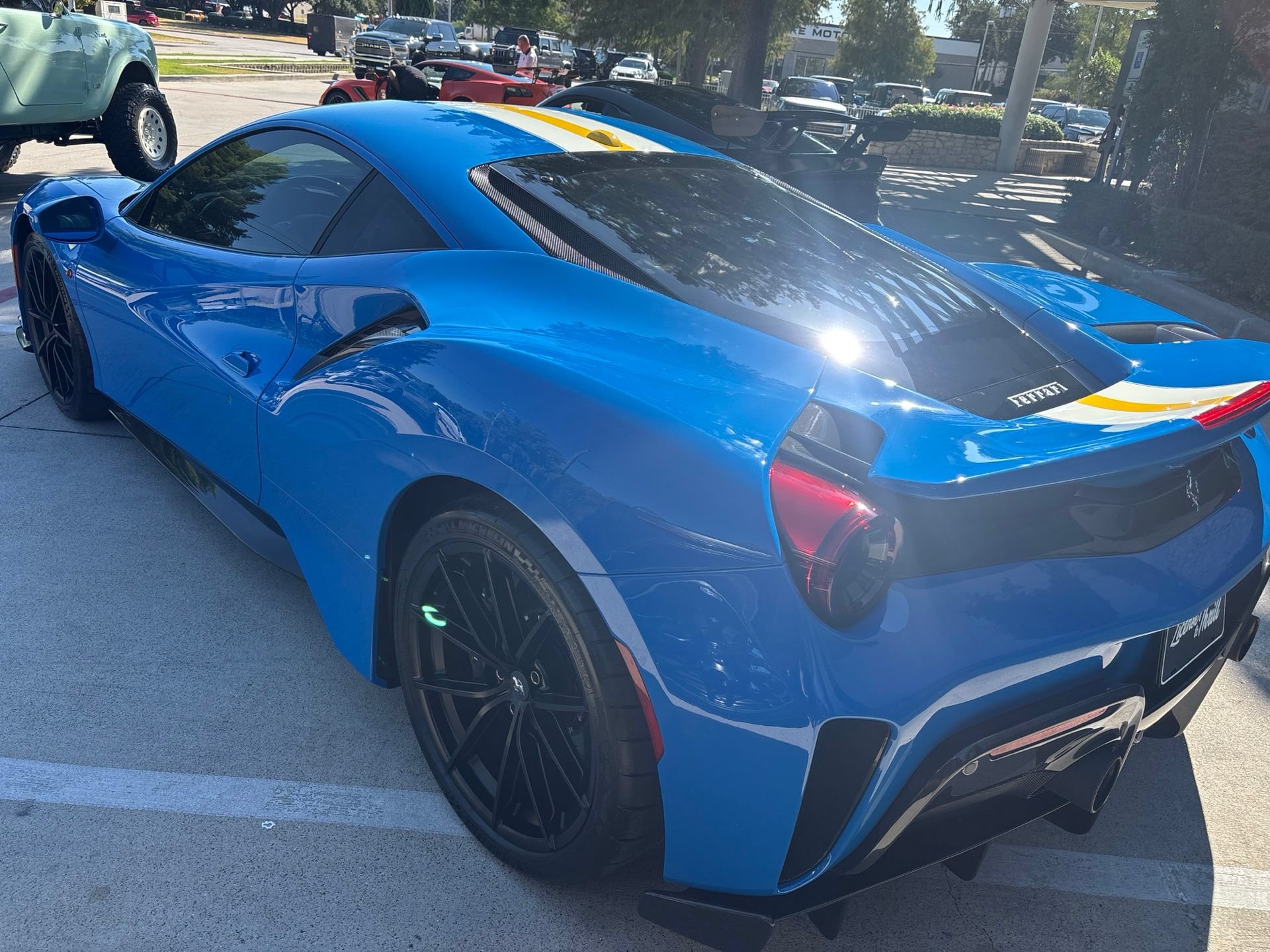 Used 2020 Ferrari 488 Pista Coupe RWD image 7