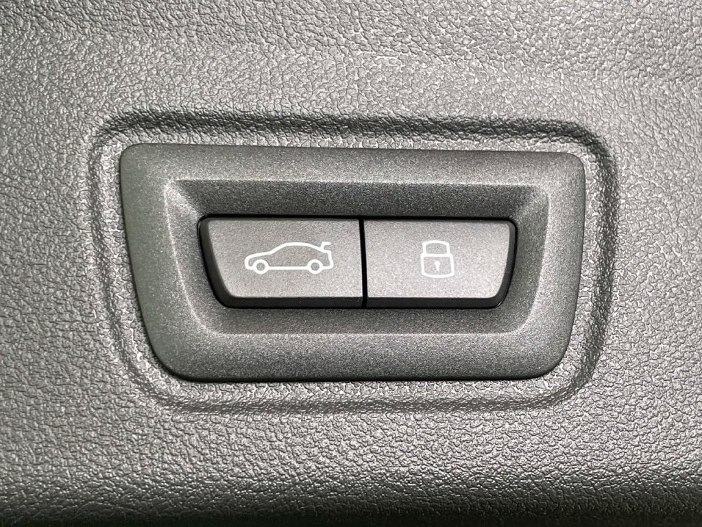 New 2026 BMW i4 xDrive40i AWD/4WD image 18