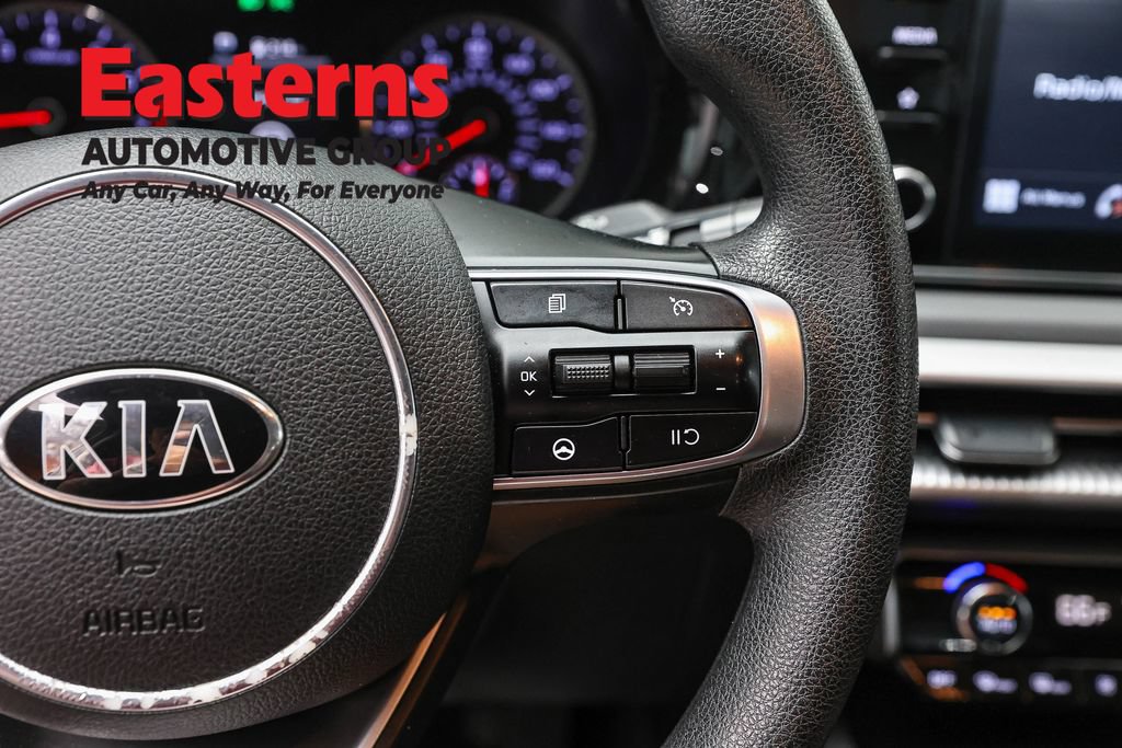 Used 2021 Kia K5 LXS FWD image 15