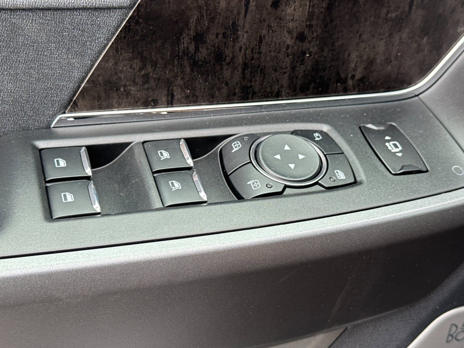 New 2026 Ford F250 Lariat w/ FX4 Off-Road Package image 11