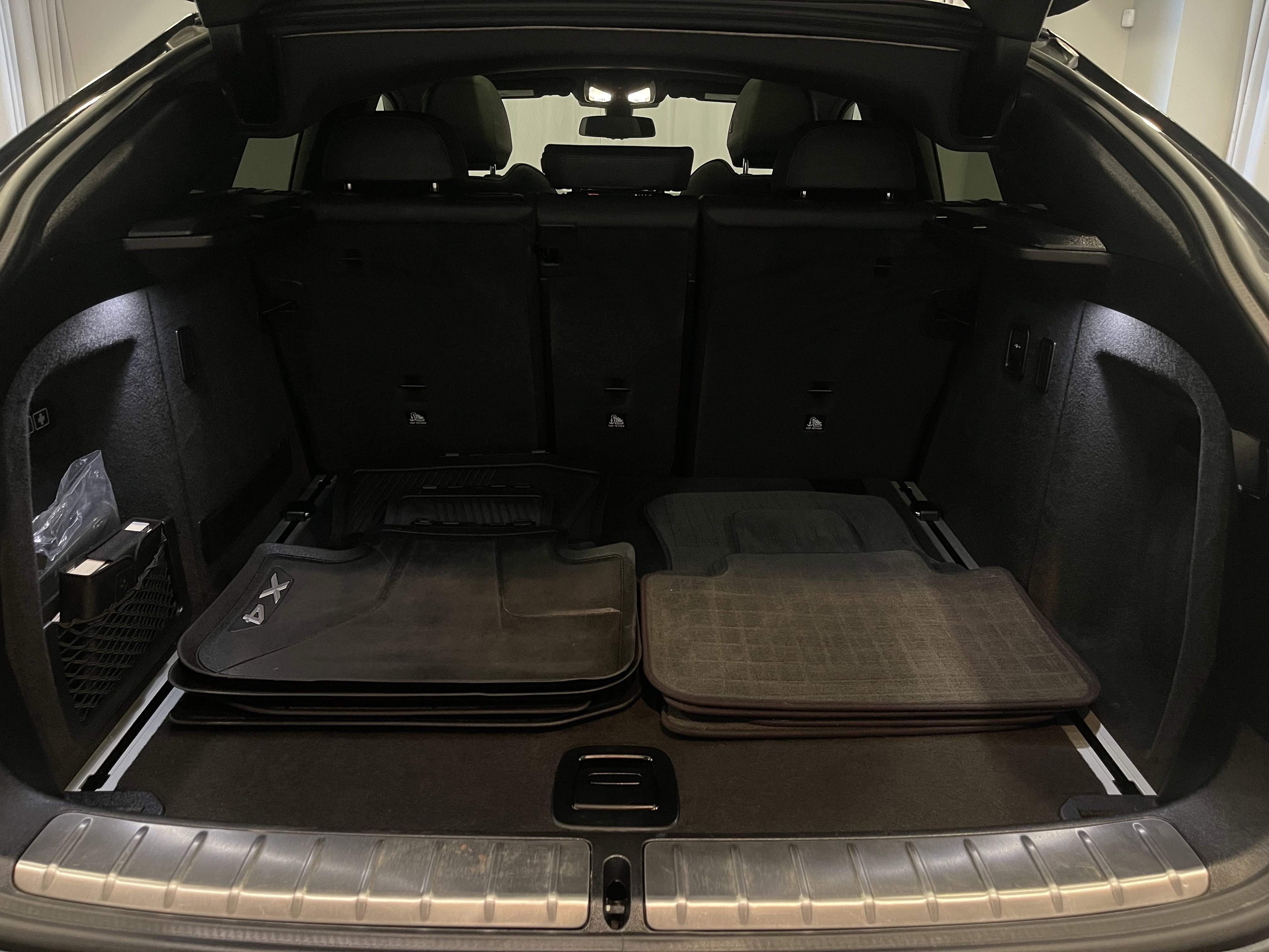 Used 2020 BMW X4 xDrive30i w/ Convenience Package image 27