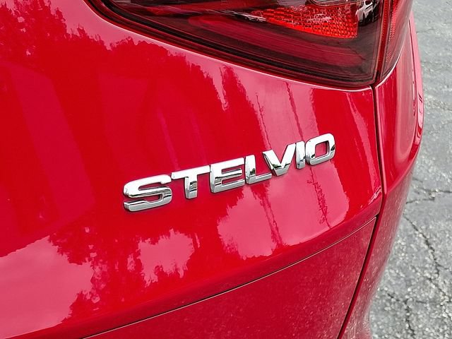 Used 2021 Alfa Romeo Stelvio Ti w/ Active Assist 2 Package TI AWD/4WD image 31