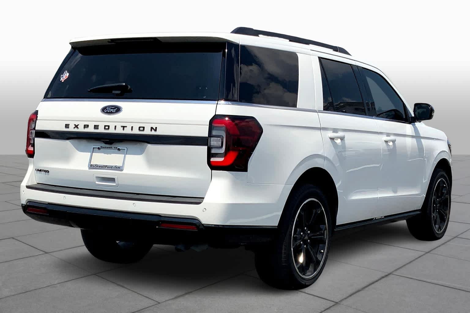 Used 2022 Ford Expedition Limited RWD image 13