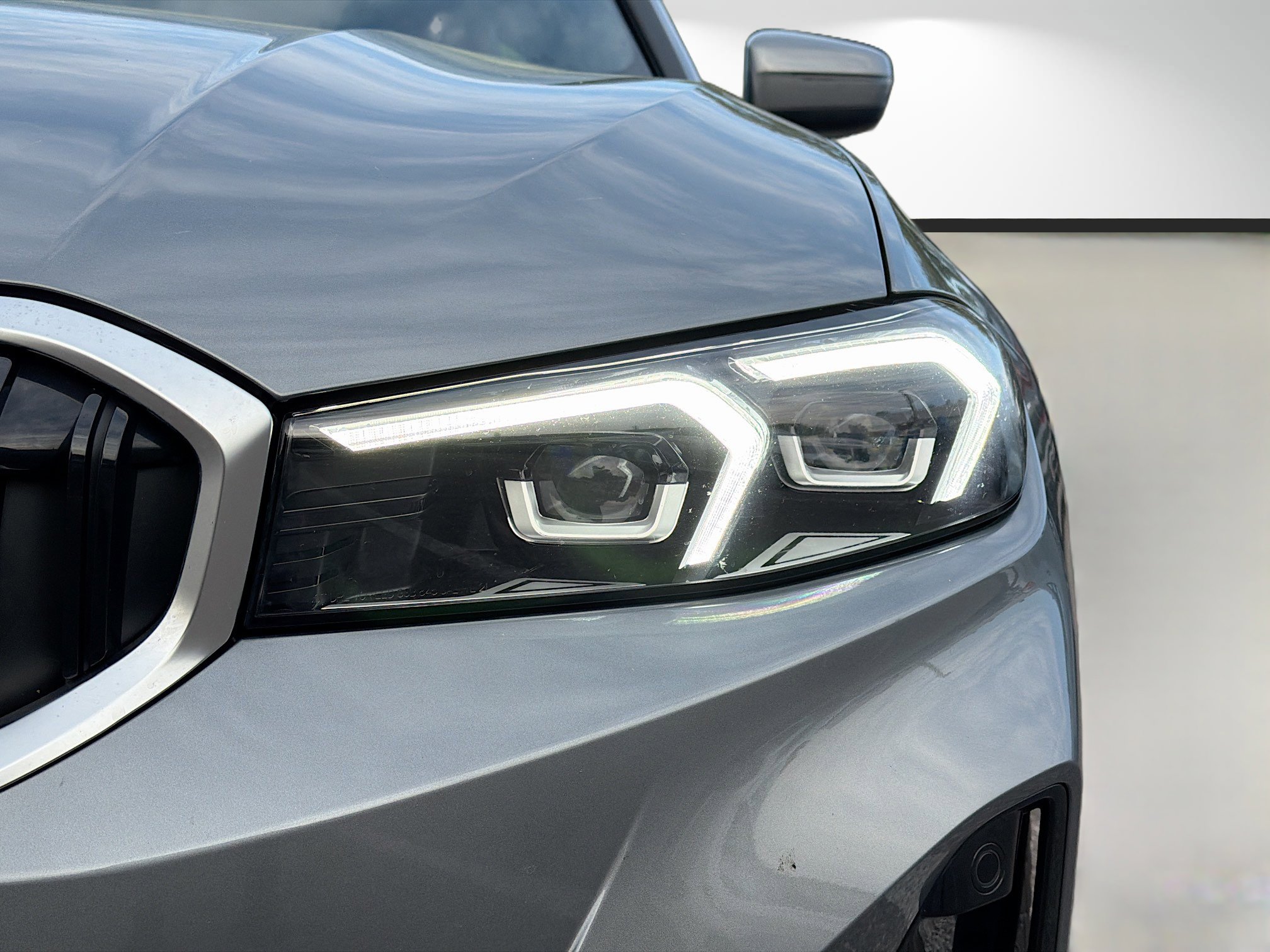 Used 2025 BMW 330i Sedan image 9