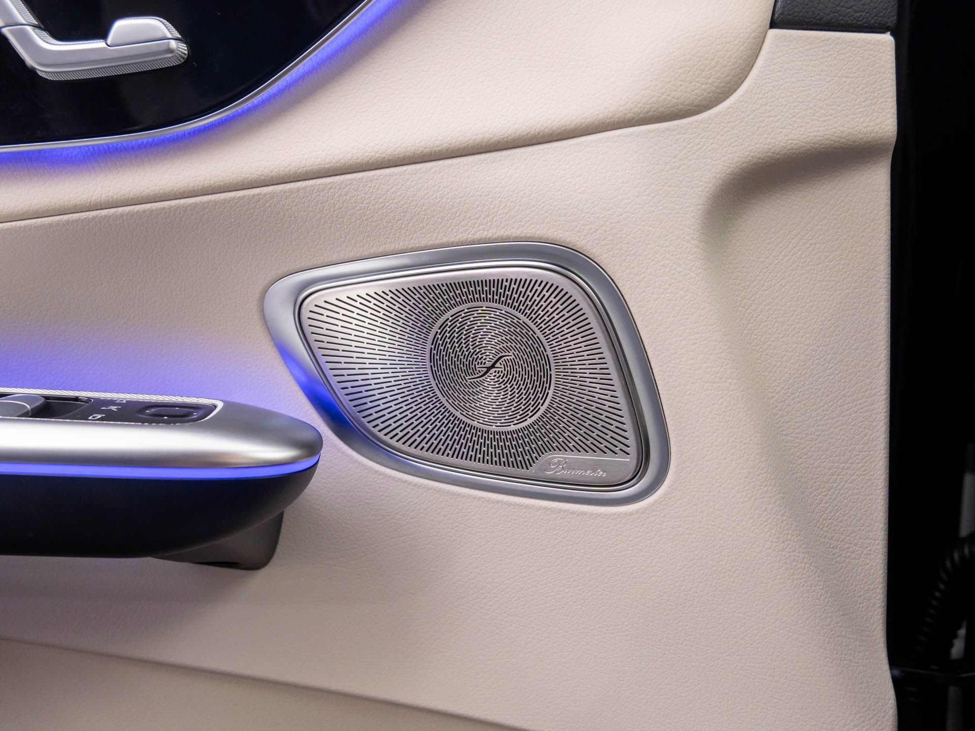 Used 2025 Mercedes-Benz GLC 350e 4MATIC image 19