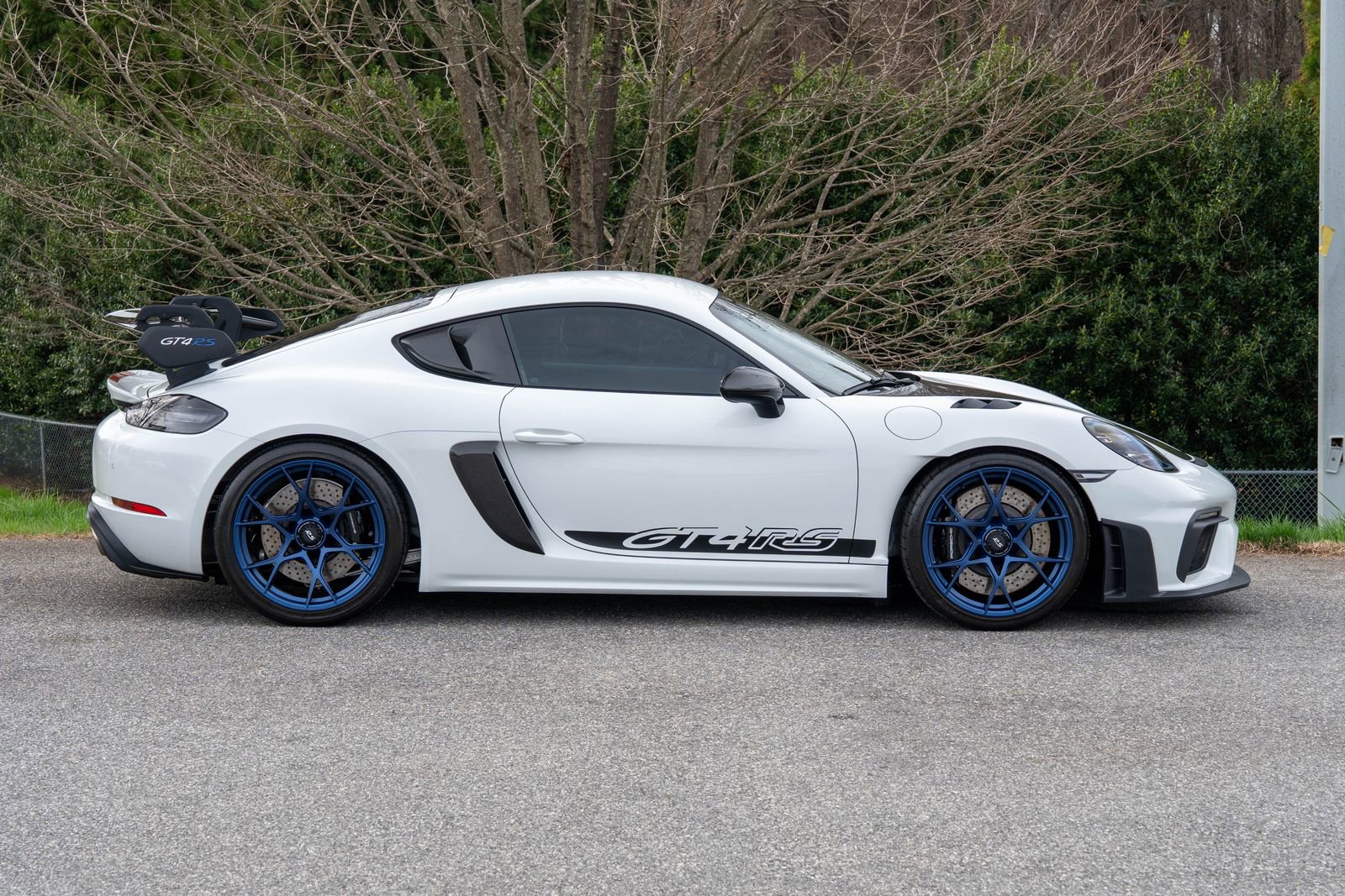 Certified 2025 Porsche 718 Cayman GT4 RS w/ Weissach Package image 8