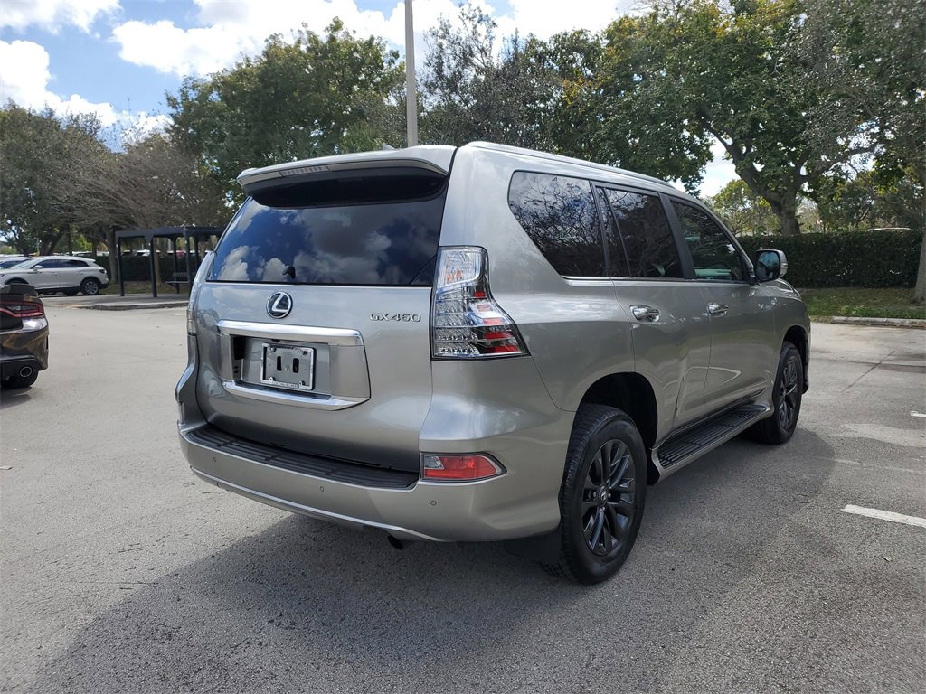 Used 2023 Lexus GX 460 Premium image 4