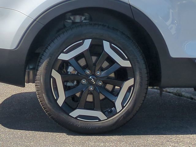 Used 2025 Kia Telluride EX w/ EX Captain's Chair Package FWD image 38