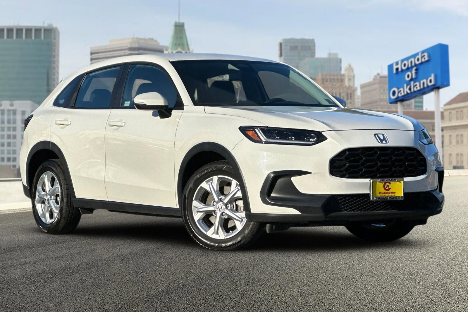 Used 2023 Honda HR-V LX image 2