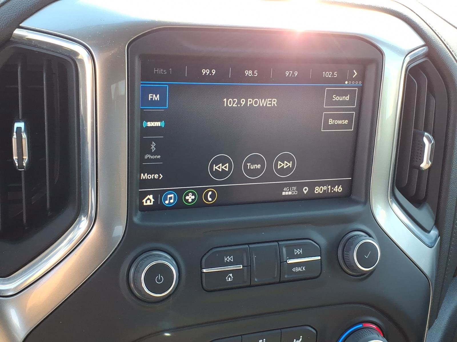 Used 2022 Chevrolet Silverado 1500 LT image 20