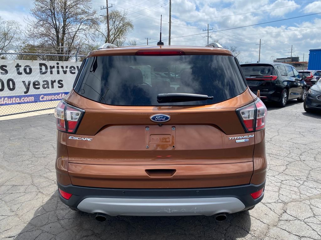 Used 2017 Ford Escape Titanium w/ Canadian Touring Package AWD/4WD image 3