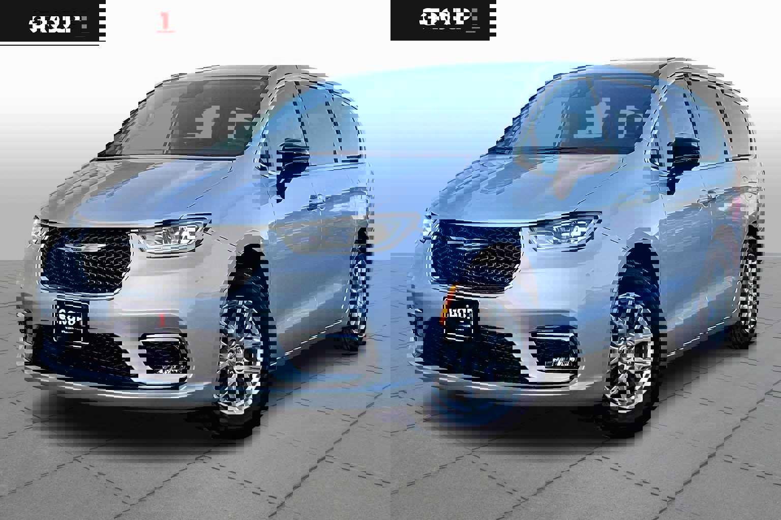 Used 2024 Chrysler Pacifica Touring-L image 1