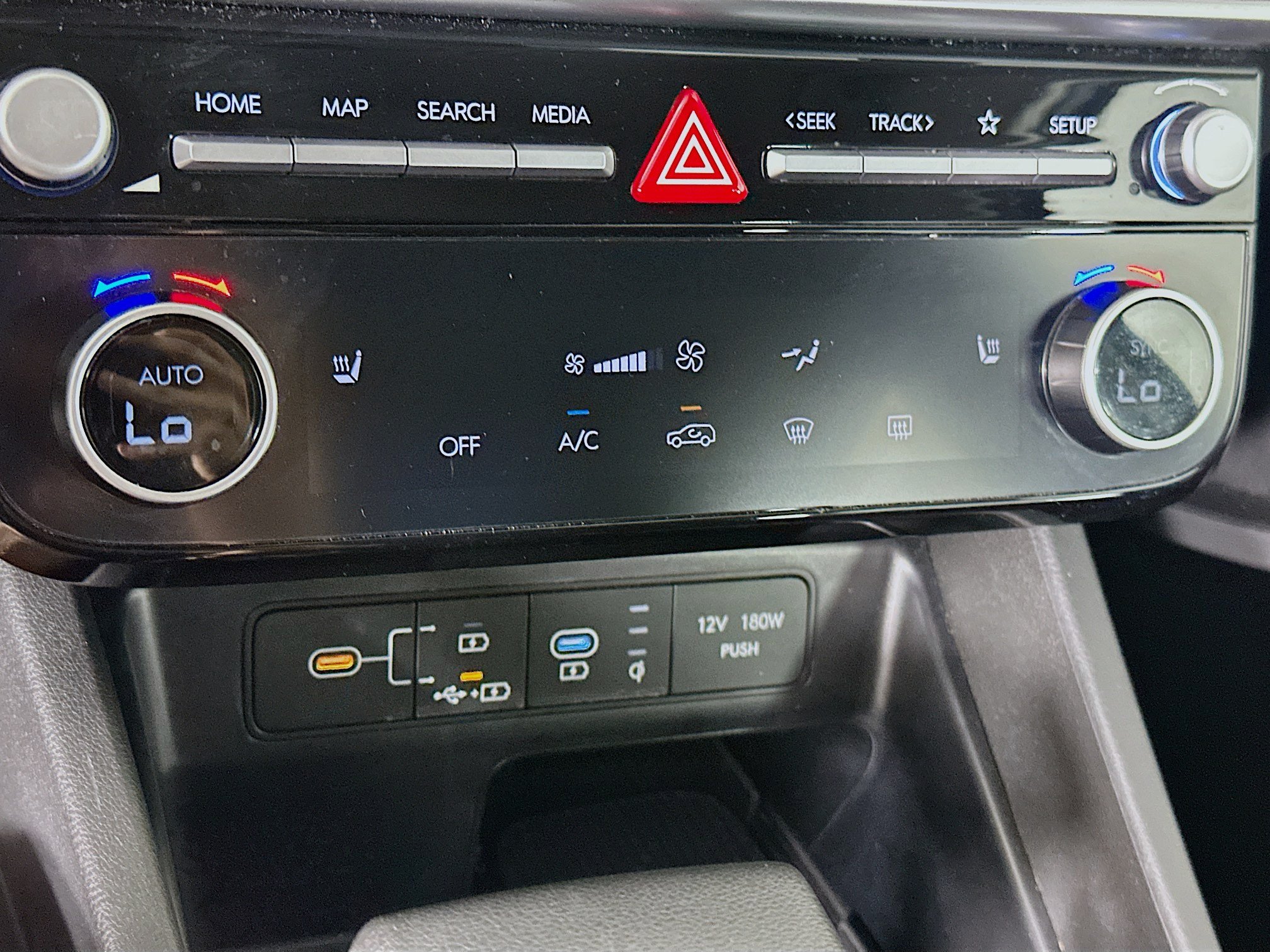 Used 2025 Hyundai Tucson SEL FWD image 23