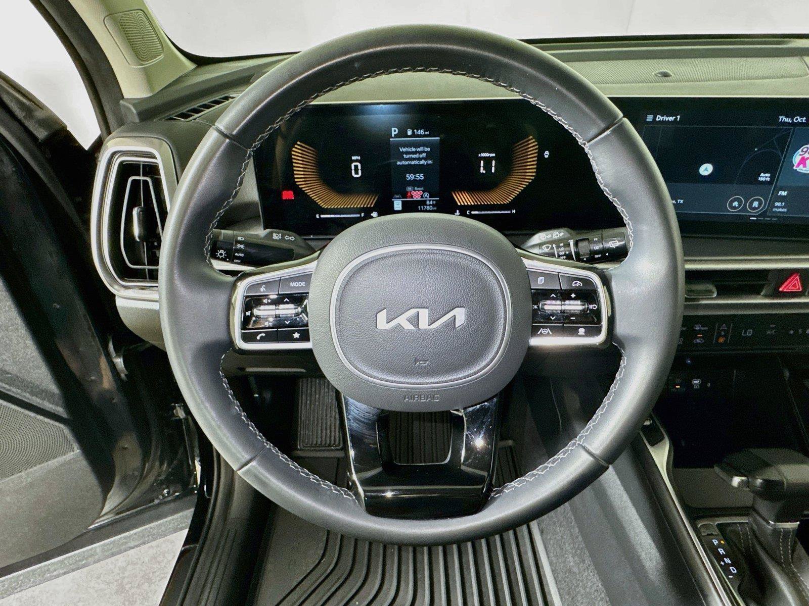 Used 2025 Kia Sorento S FWD image 9