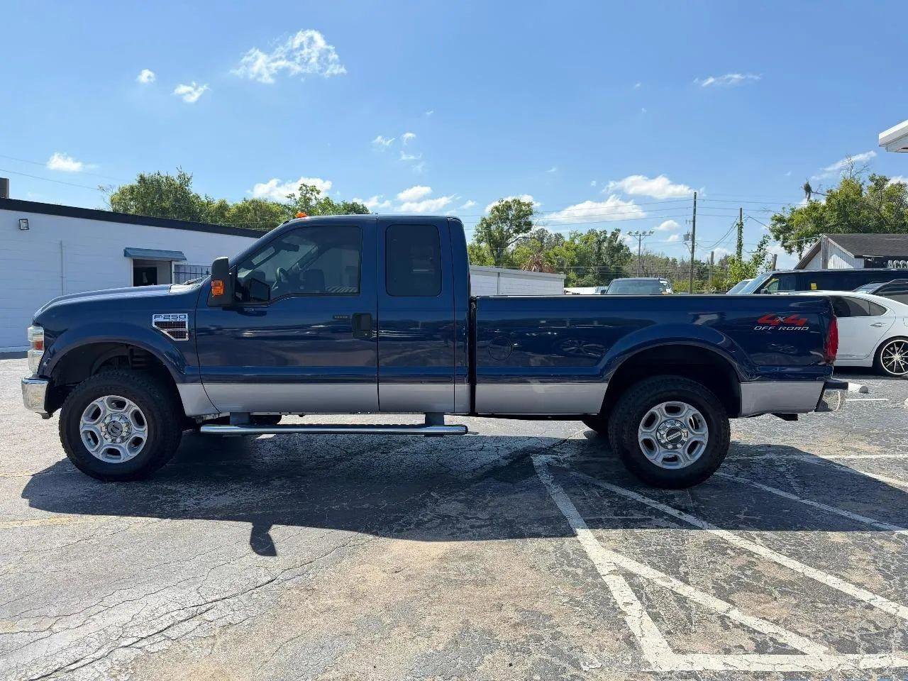 Used 2008 Ford F250 FX4 AWD/4WD image 4