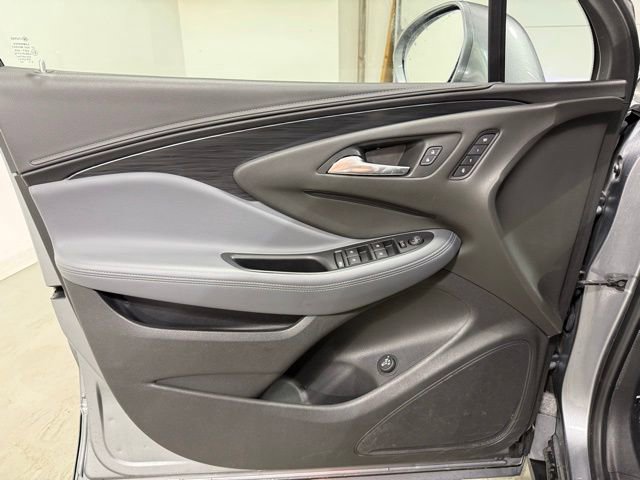Used 2020 Buick Envision Essence FWD image 11