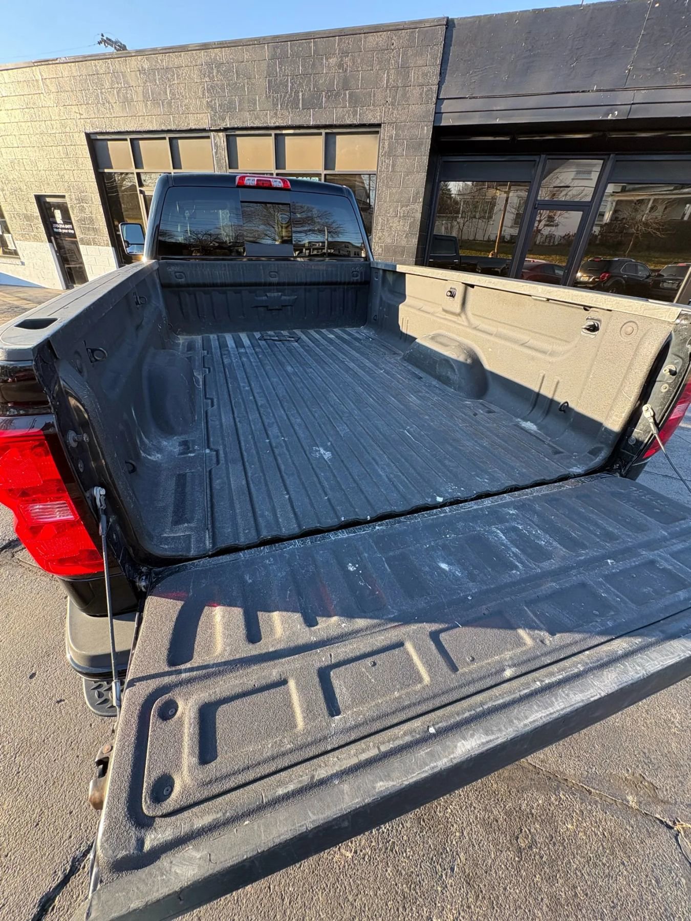 Used 2015 Chevrolet Silverado 3500 High Country w/ Duramax Plus Package image 17