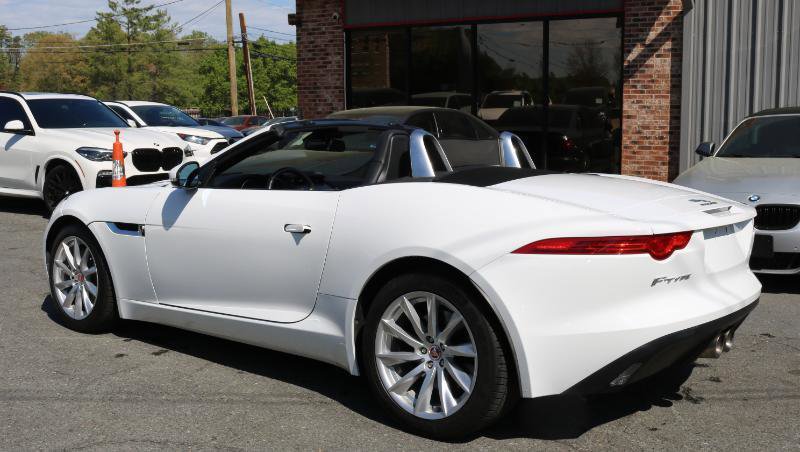 Used 2017 Jaguar F-TYPE Convertible image 6