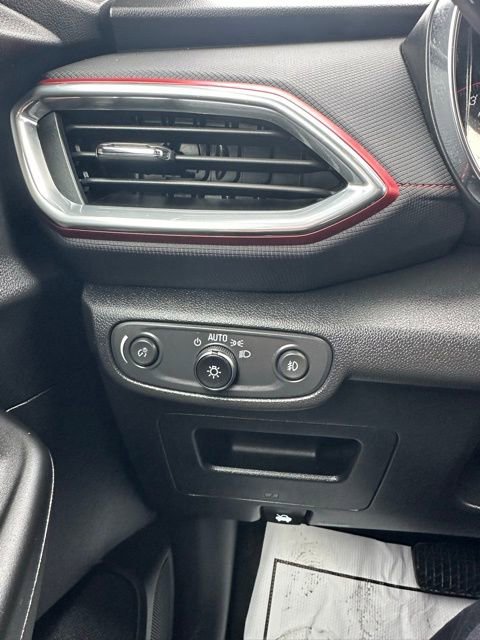 Used 2023 Chevrolet TrailBlazer RS w/ Convenience Package image 35