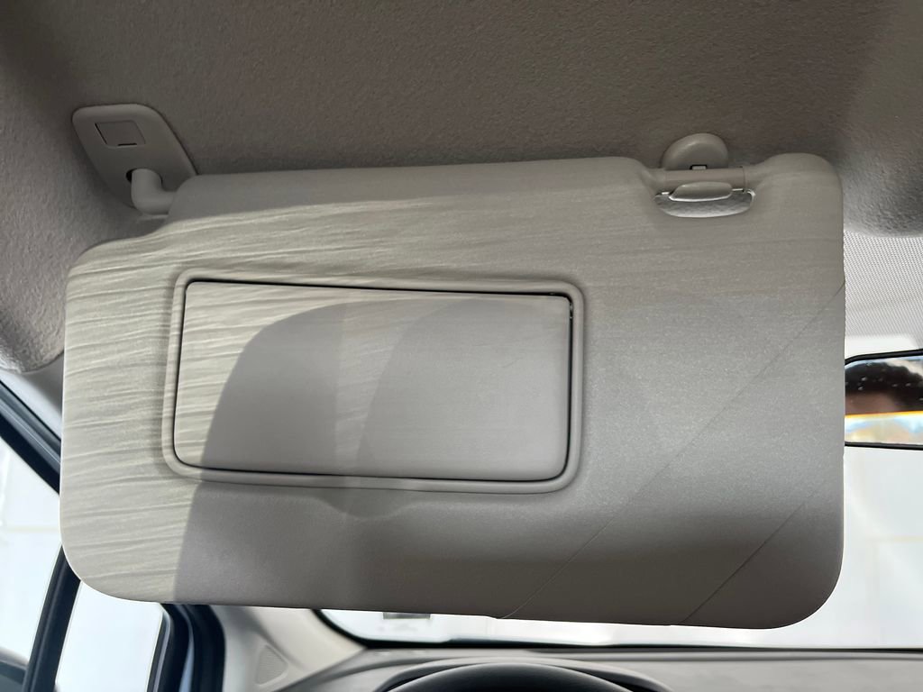 Used 2024 Nissan Versa SR w/ Trunk Package image 77