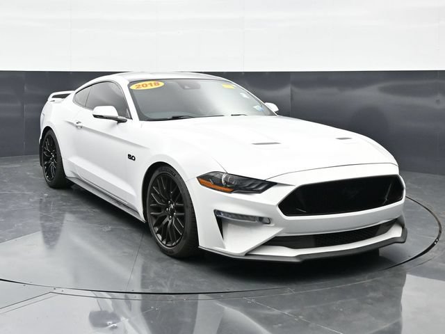 Used 2018 Ford Mustang GT Premium w/ Equipment Group 401A RWD image 4