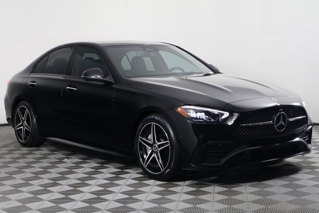 Used 2023 Mercedes-Benz C 300 Sedan image 3