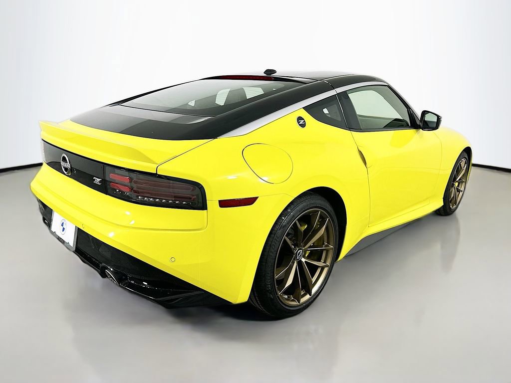 Used 2023 Nissan Z w/ Floor Mat Package (L93) RWD image 5
