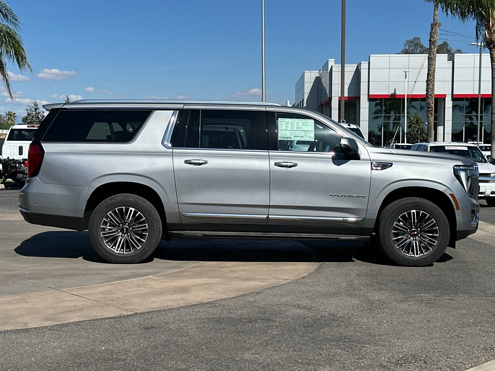 New 2026 GMC Yukon XL Elevation RWD image 3